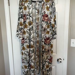 Milk Maids Floral Robe